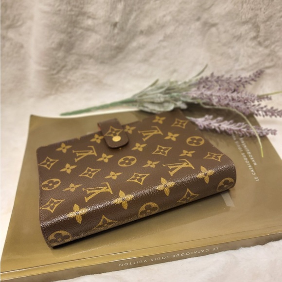 Authentic pre-owned Louis Vuitton agenda mm journal cover desk - Picture 6 of 14